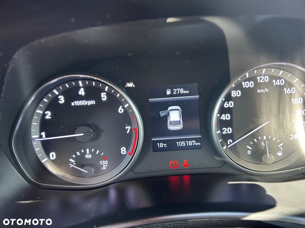 Hyundai i30 1.5 DPI Classic + - 11