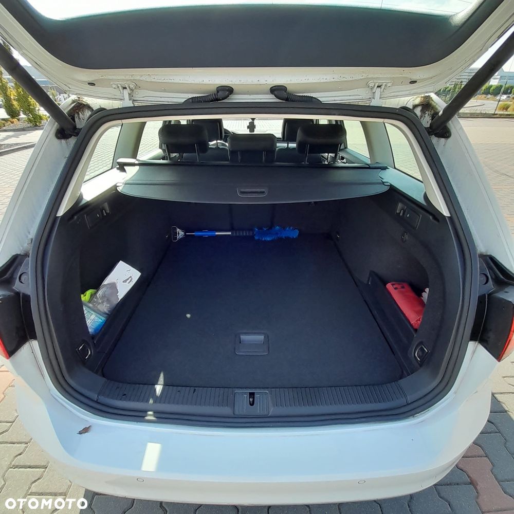 Volkswagen Passat 1.5 TSI EVO Highline - 9