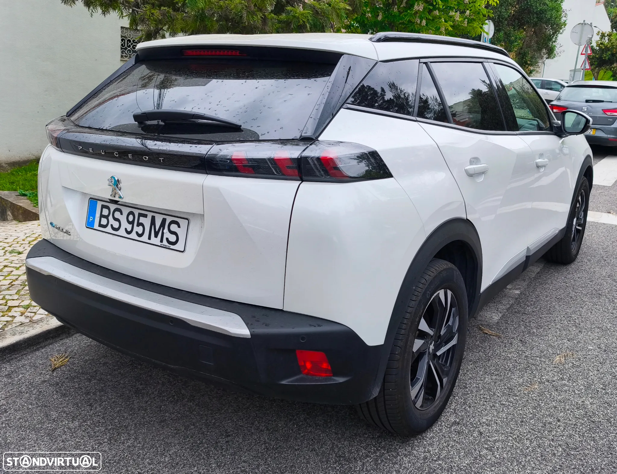 Peugeot e-2008 50 kWh Allure Pack - 5