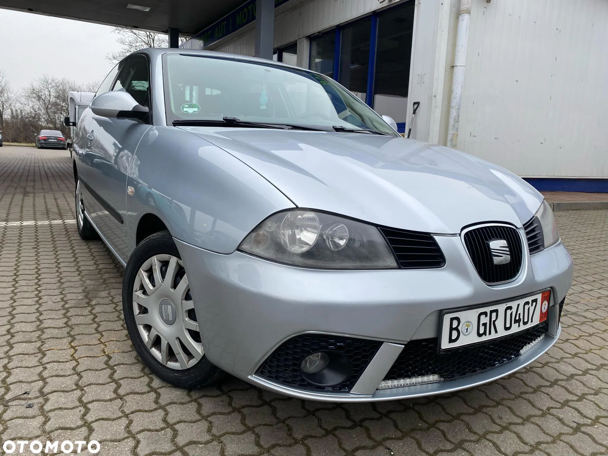 Seat Ibiza SC 1.4 16V Entry - 1