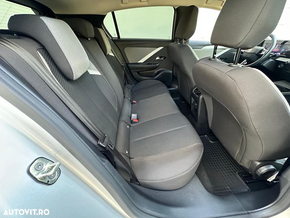 Opel Astra 1.2L Turbo Start/Stop AT8 Elegance - 10