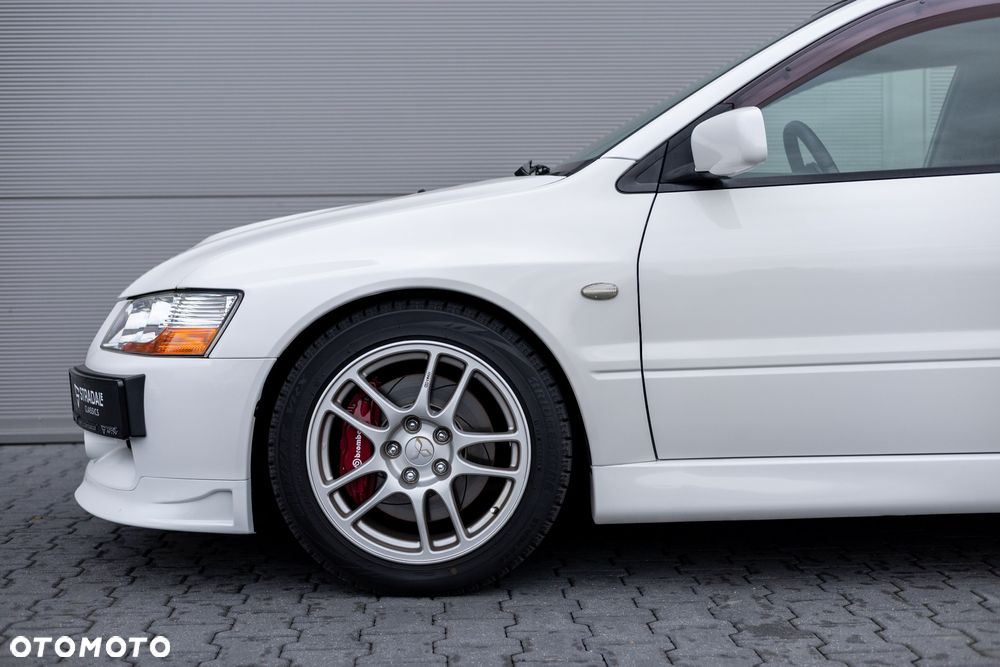 Mitsubishi Lancer Evolution - 12