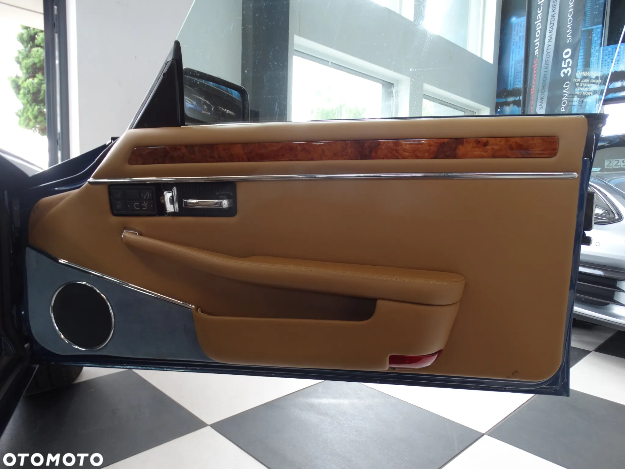 Jaguar XJ XJ12 5.3i - 9