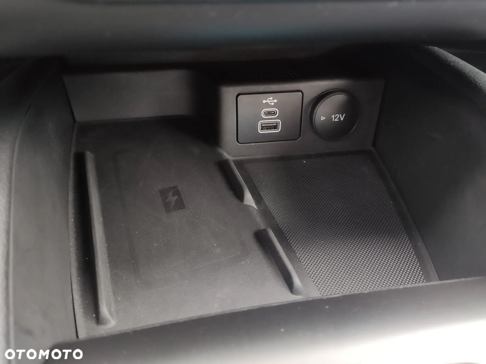 Ford Focus 1.0 EcoBoost mHEV Active X - 32