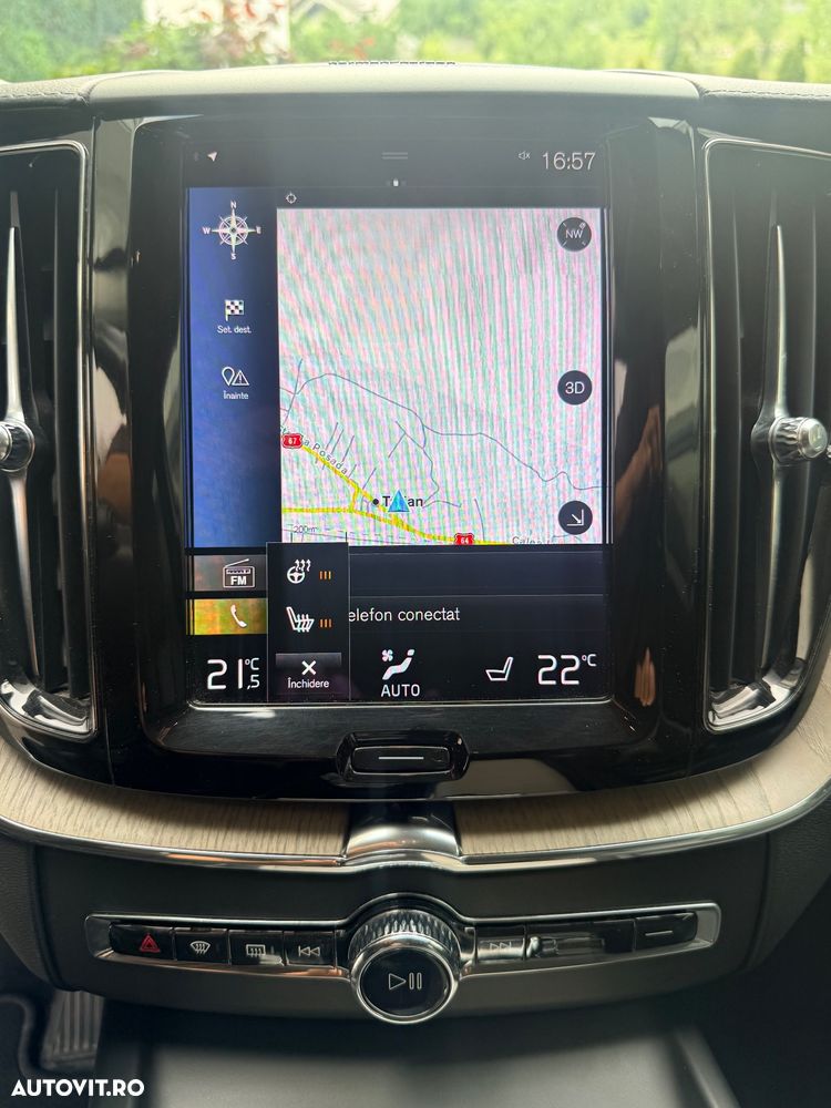 Volvo XC 60 B4 D AWD Plus Dark - 23