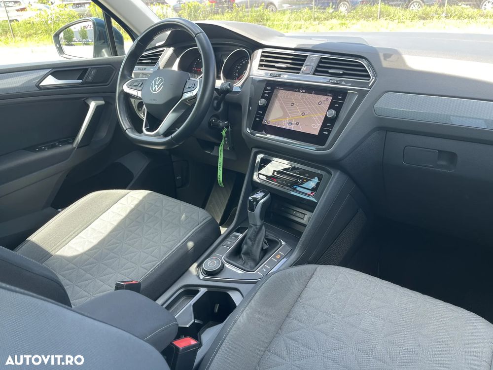Volkswagen Tiguan - 28