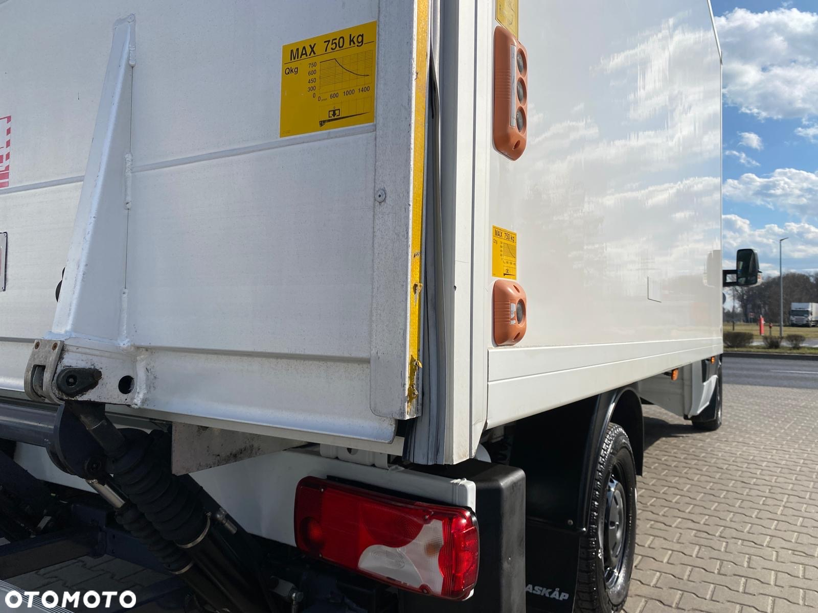 Mercedes-Benz SPRINTER 316 CDI AUTOMAT KONTENER CHŁODNIA MITSUBISHI WINDA ZEPRO - 17