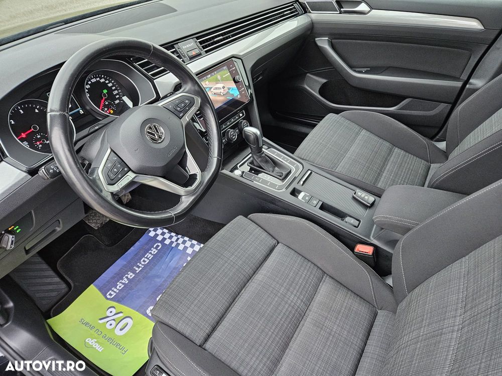 Volkswagen Passat - 4