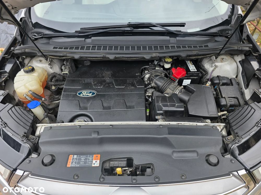 Ford Edge 3.5 SE - 38