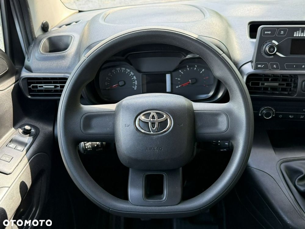 Toyota Proace City - 23