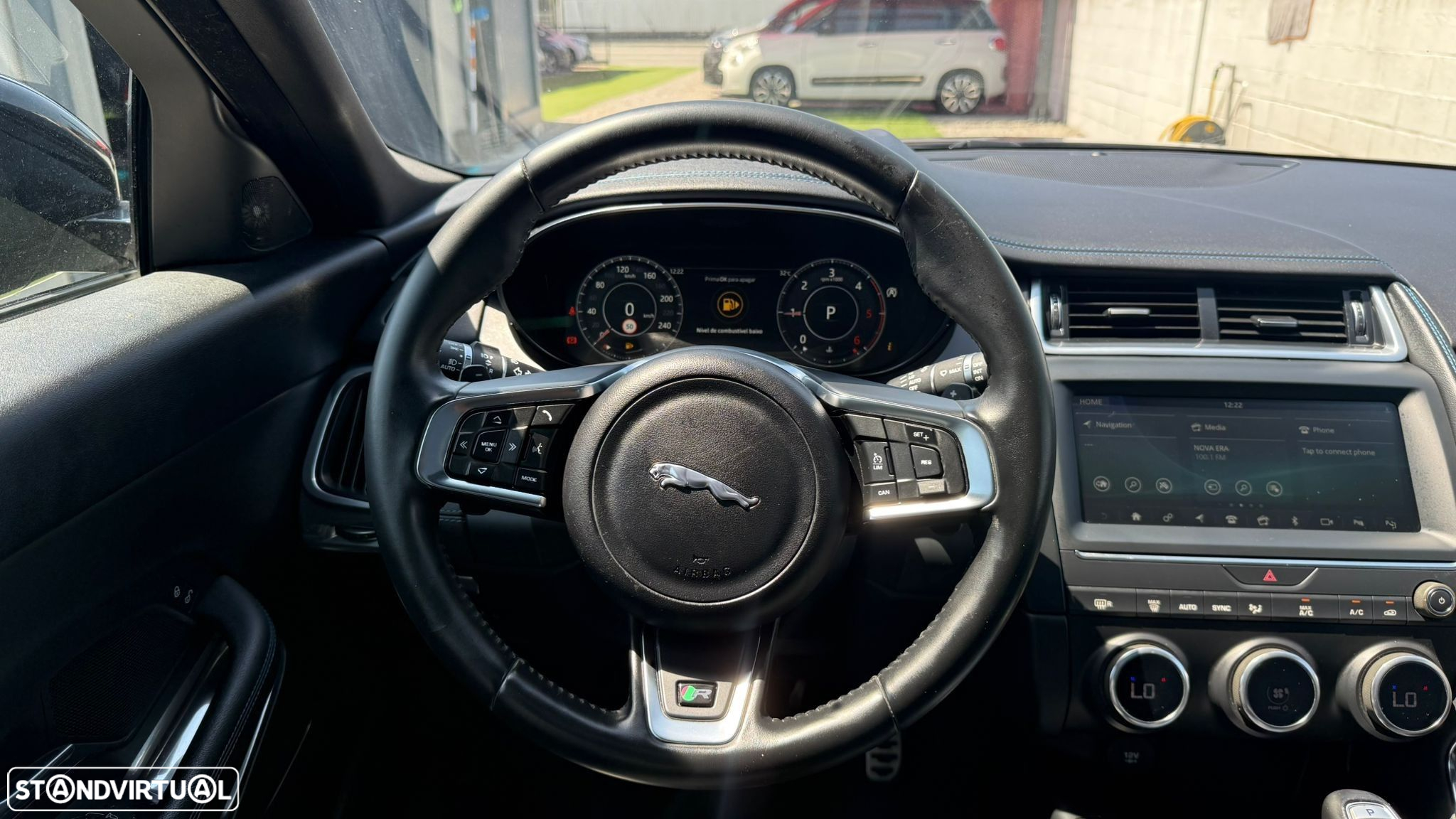 Jaguar E-Pace 2.0 i4D R-Dynamic AWD Aut. - 24