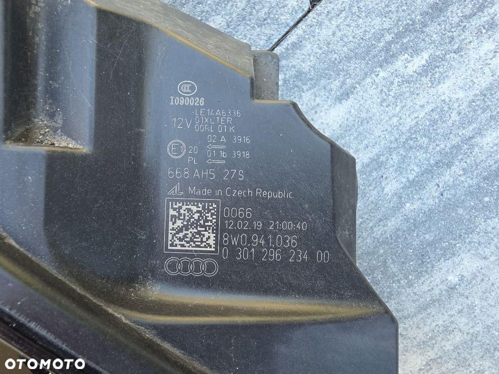 AUDI A4 S4 B9 8W0 8W Lampa prawa przód Full Led Matrix 8W0941036 2019 - 10