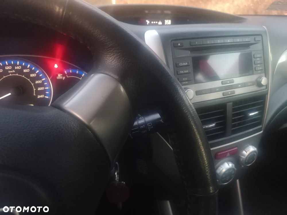 Subaru Forester 2.0D VR 000 - 9