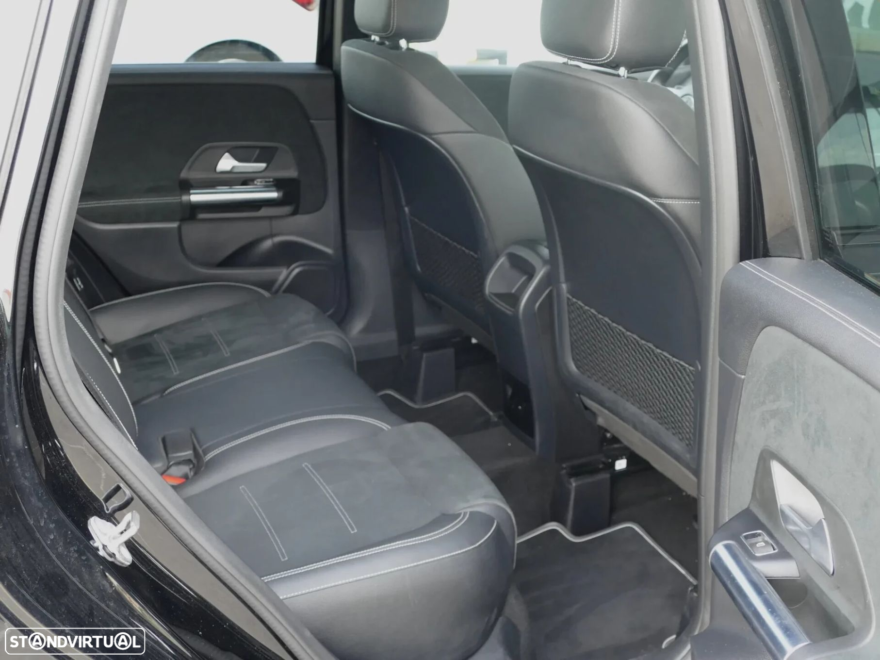Mercedes-Benz B 250 e AMG Line - 30