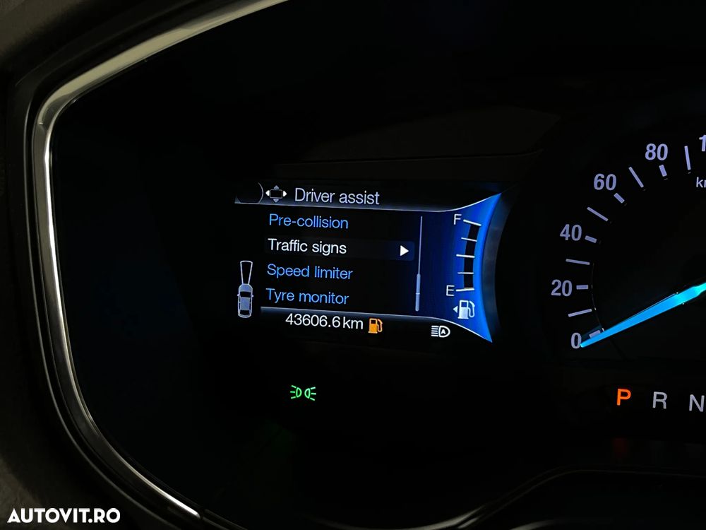 Ford Mondeo 2.0 HEV ST Line High - 29