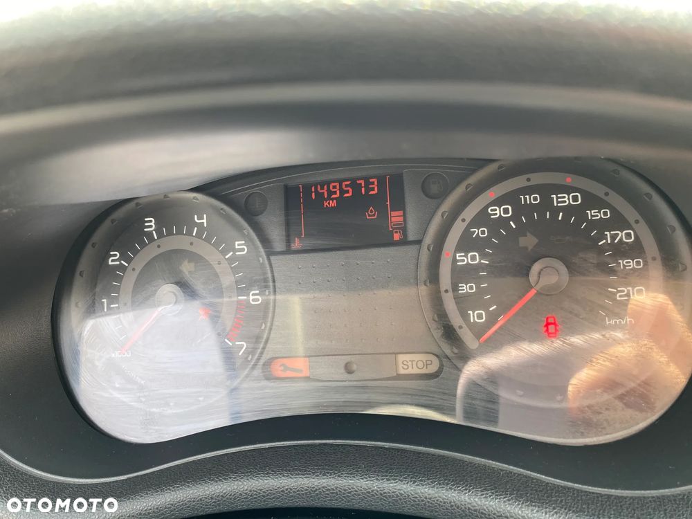 Renault Clio 1.2 16V Authentique - 9