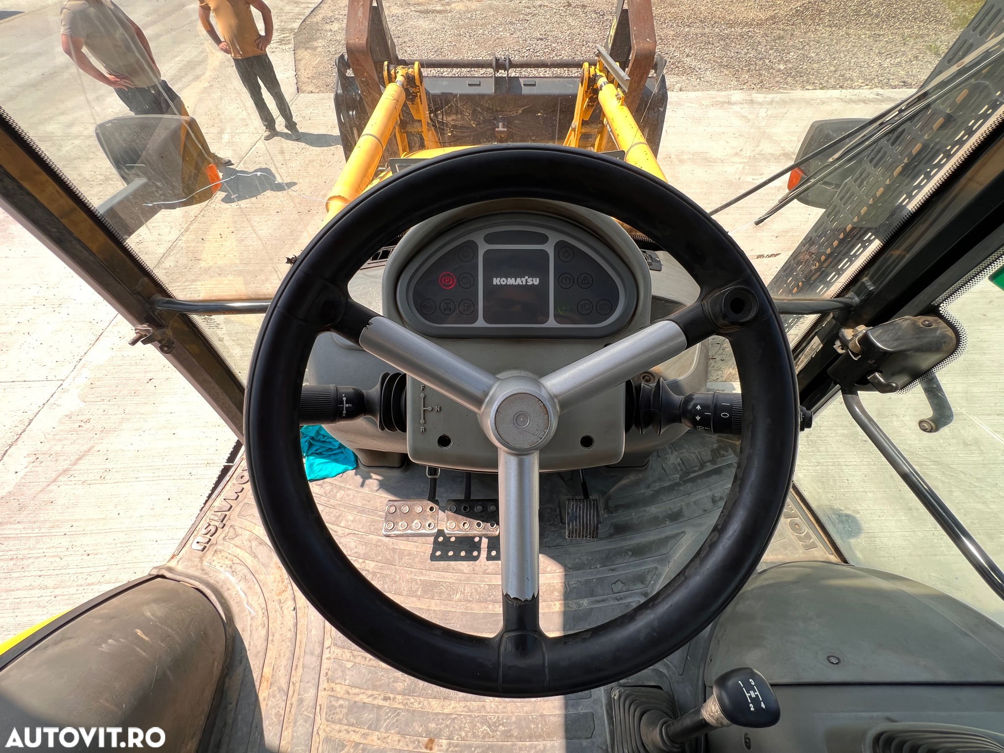 Komatsu Wb93r - 13
