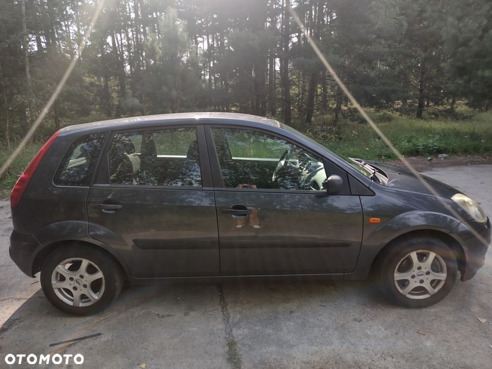 Ford Fiesta 1.3 - 4