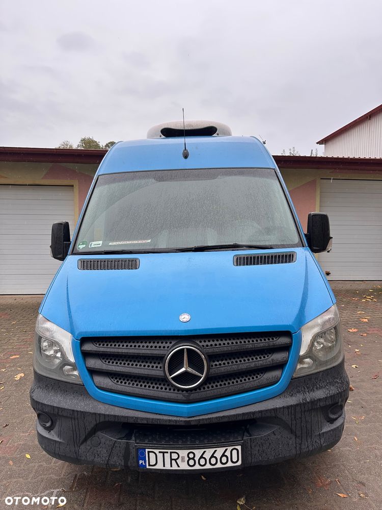 Mercedes-Benz Sprinter - 1
