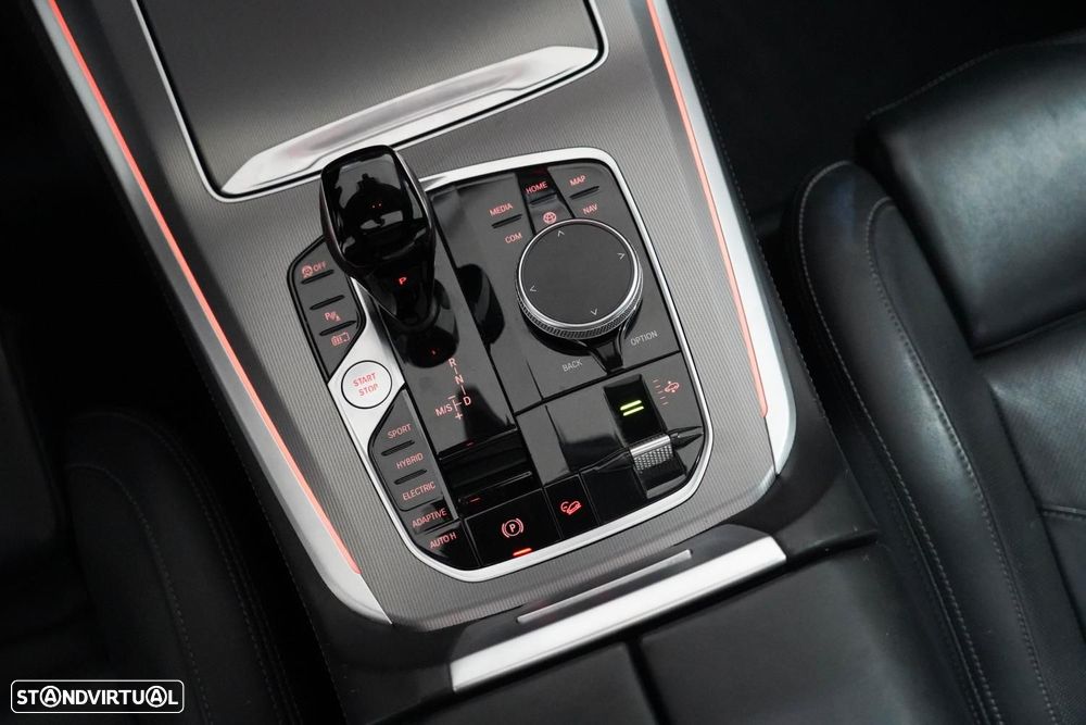 BMW X5 45 e xDrive Pack M 50 anos - 22