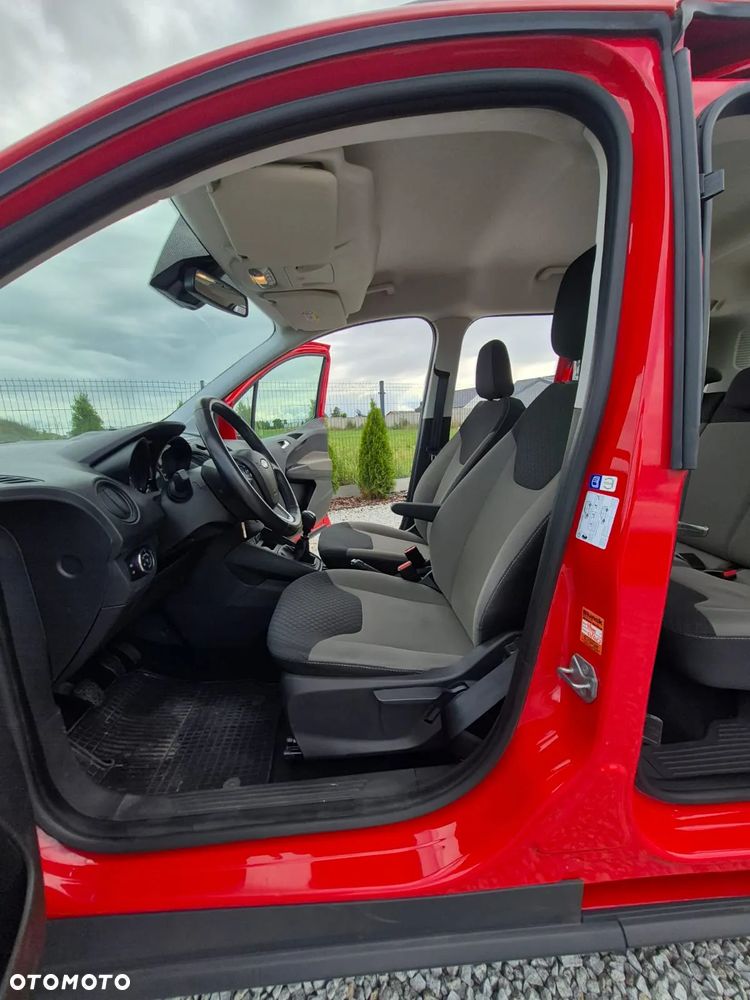 Ford Tourneo Courier 1.5 TDCi Ambiente - 22