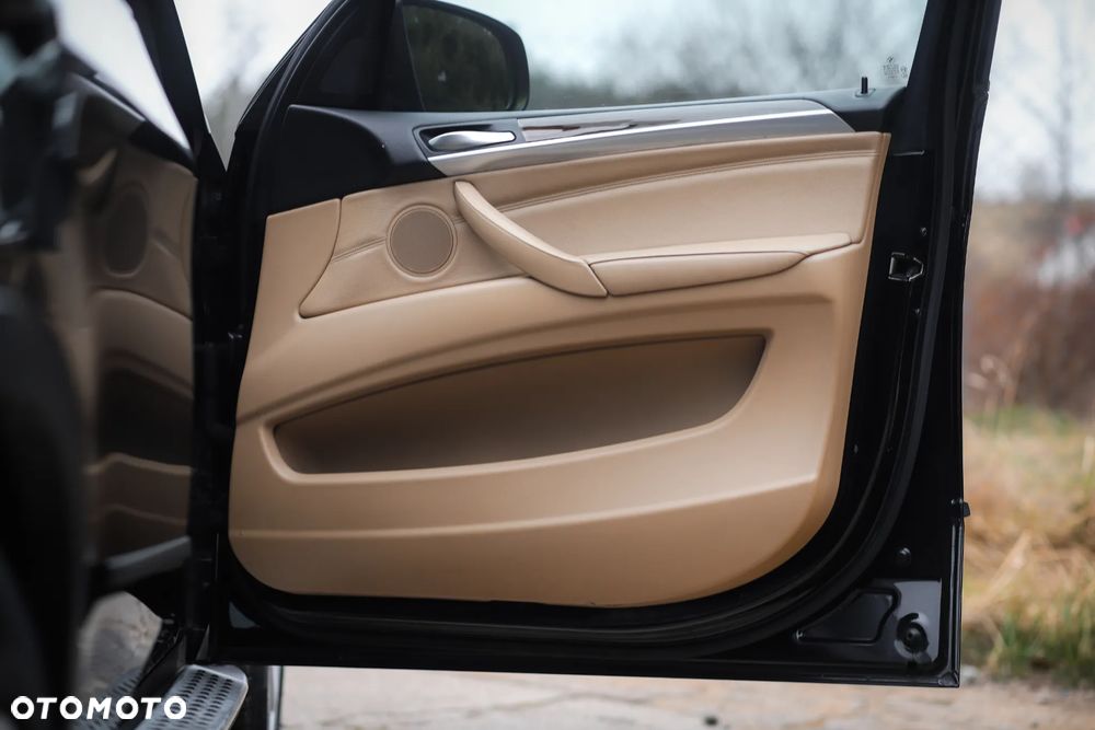 BMW X5 3.5d xDrive - 12