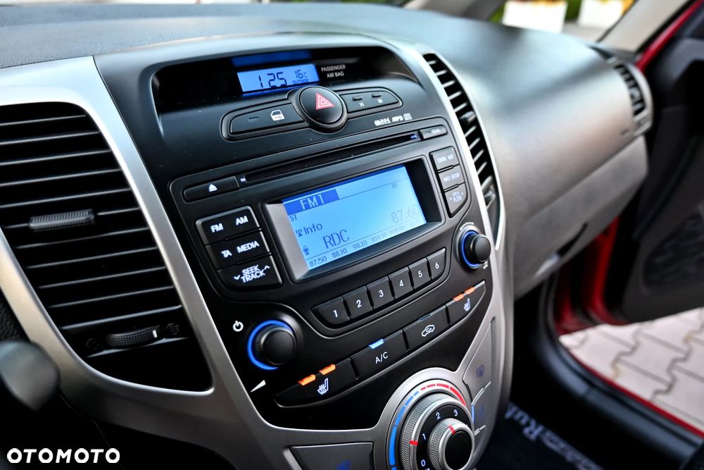 Hyundai ix20 1.4 blue Comfort - 32