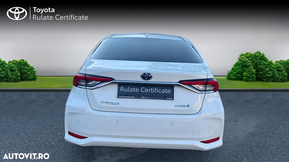 Toyota Corolla 1.8 HSD Dynamic - 8