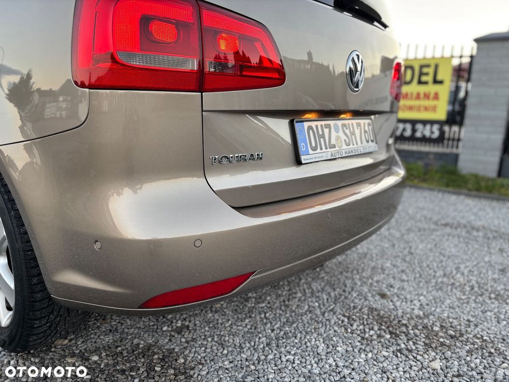 Volkswagen Touran - 23