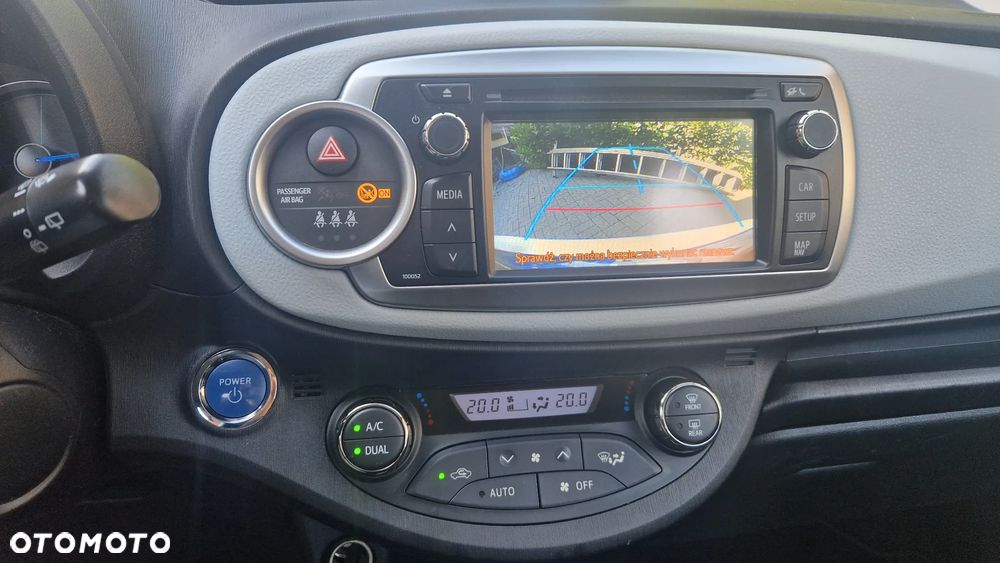 Toyota Yaris Hybrid 1.5 VVT-i Comfort mit Design Paket - 21