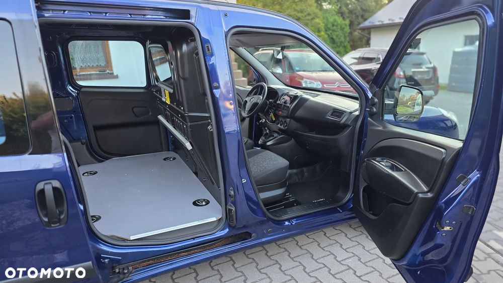 Opel Combo - 16