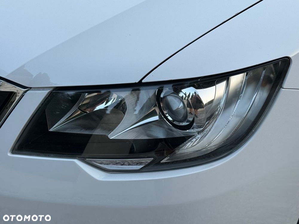 Skoda Superb 3.6 V6 4x4 DSG Elegance - 16