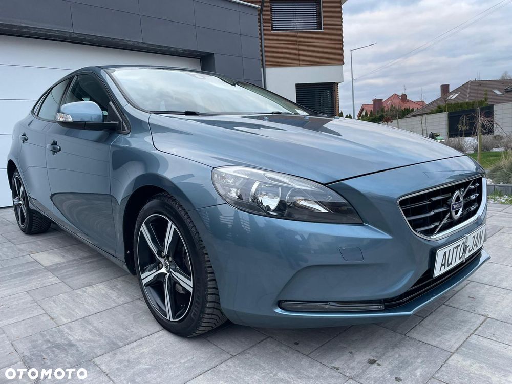 Volvo V40 D2 Summum - 3
