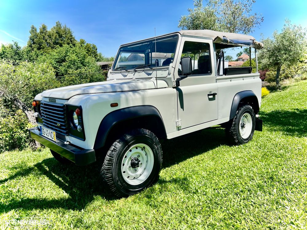 Land Rover Defender 90 2.5 Td5 Soft Top - 1
