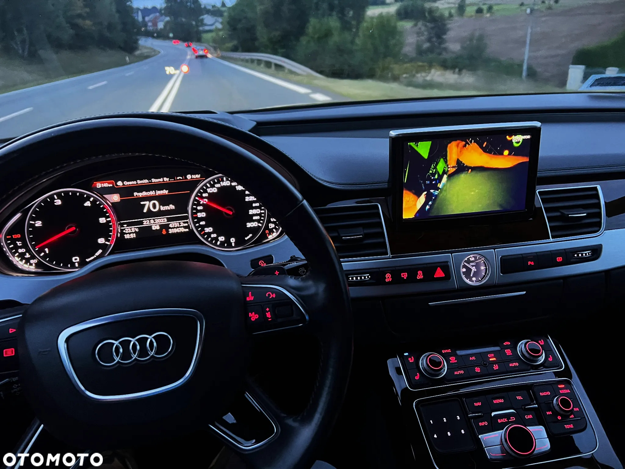 Audi A8 4.2 TDI DPF (clean diesel) quattro tiptronic - 36