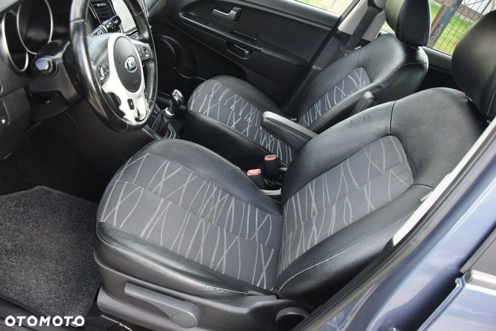 Kia Venga 1.4 CVVT Attract - 10