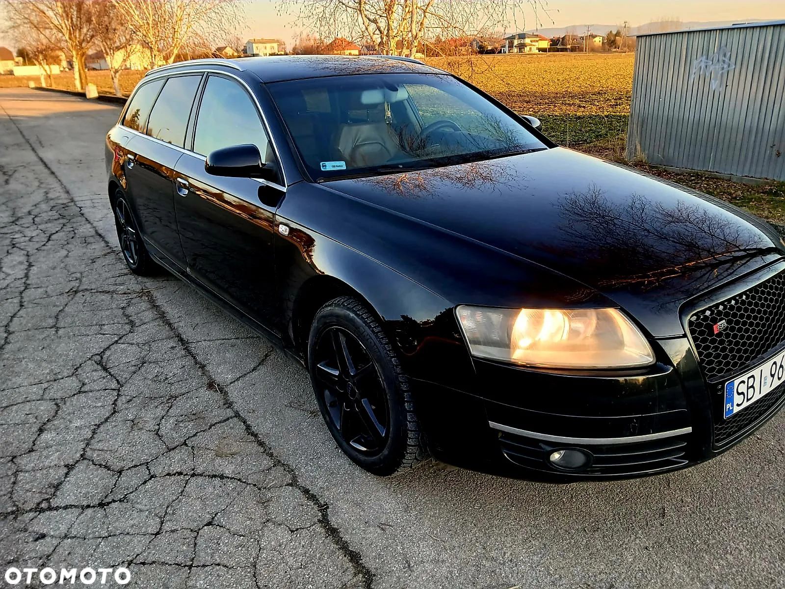 Audi A6 2.4 - 1