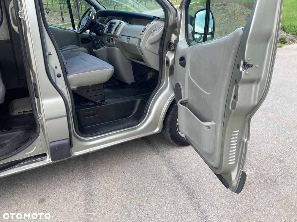 Renault Trafic L1H1 Passenger Lux - 18