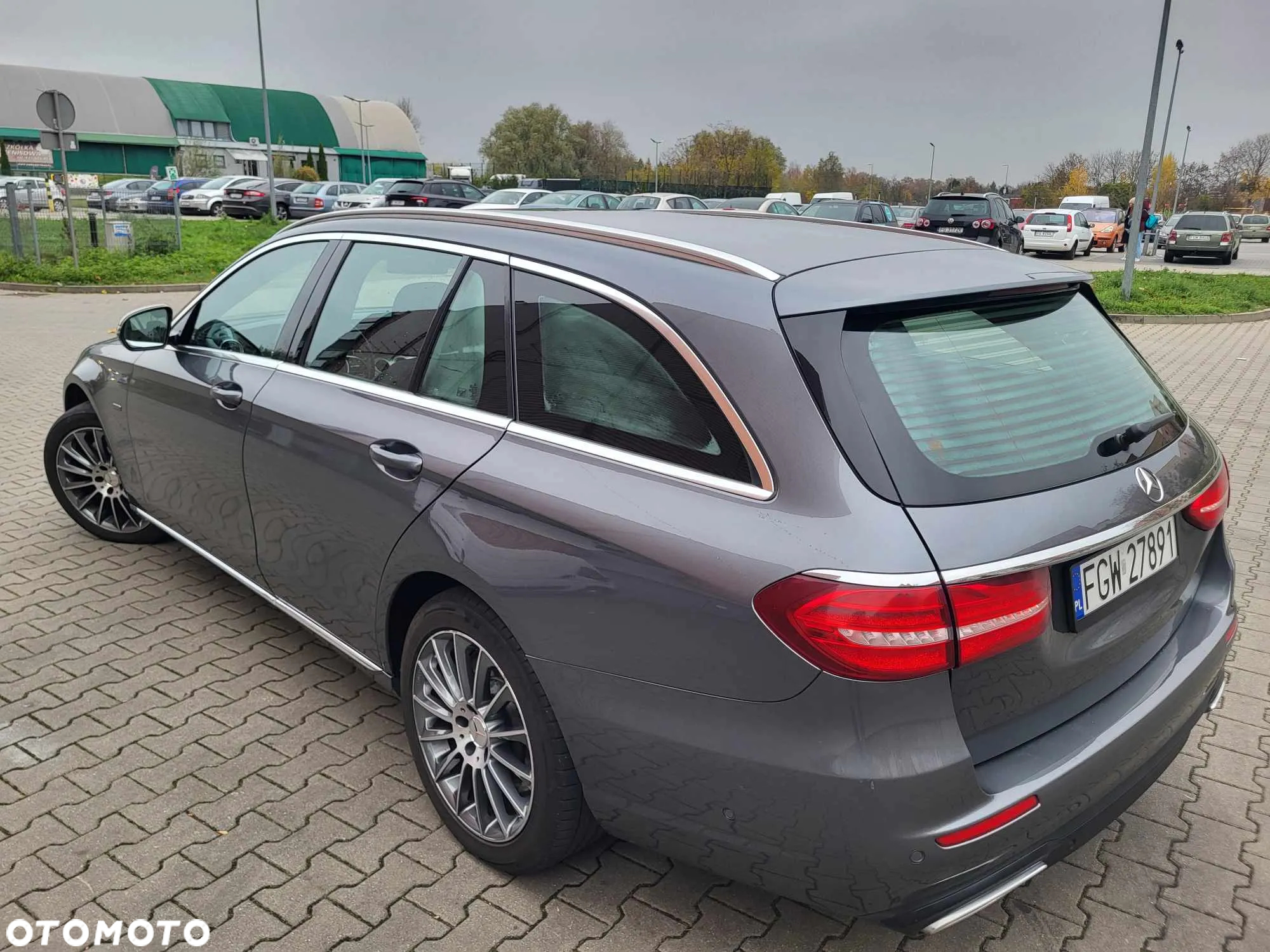Mercedes-Benz Klasa E 300 de 9G-TRONIC - 16