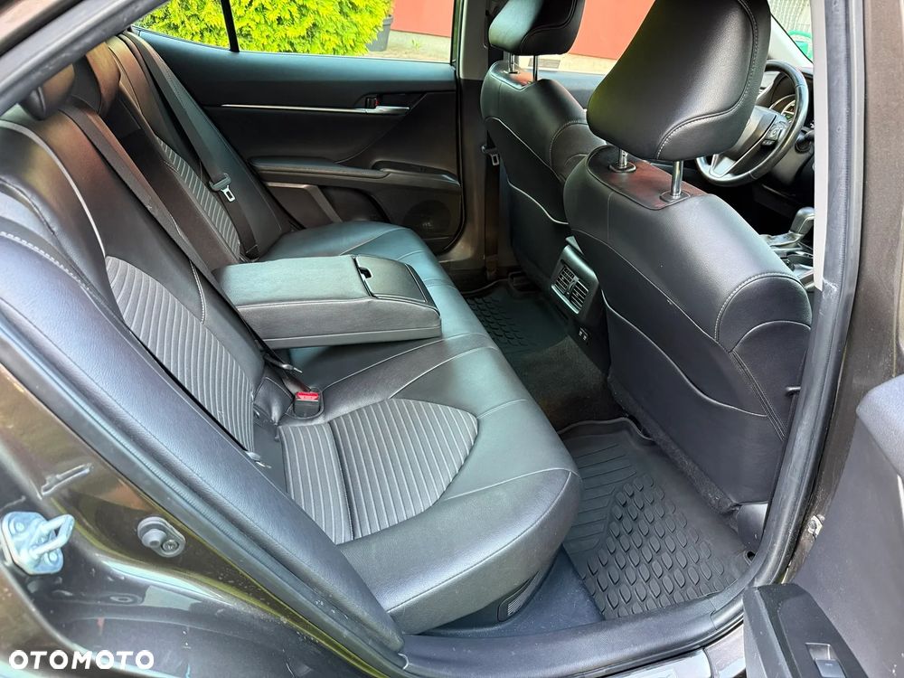 Toyota Camry 2.5 Hybrid Prestige CVT - 14