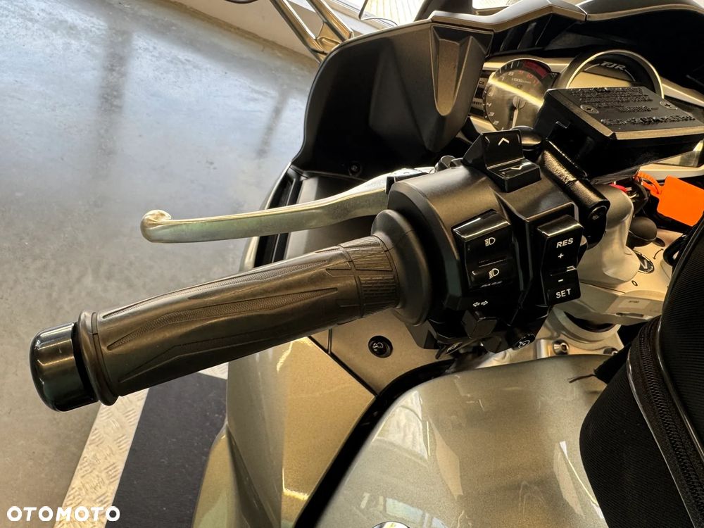 Yamaha FJR - 31