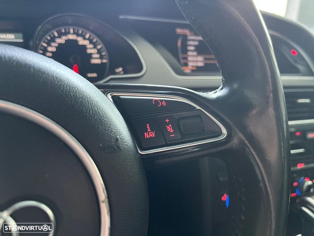 Audi A5 Cabrio 2.0 TDi Multitronic S-line - 27