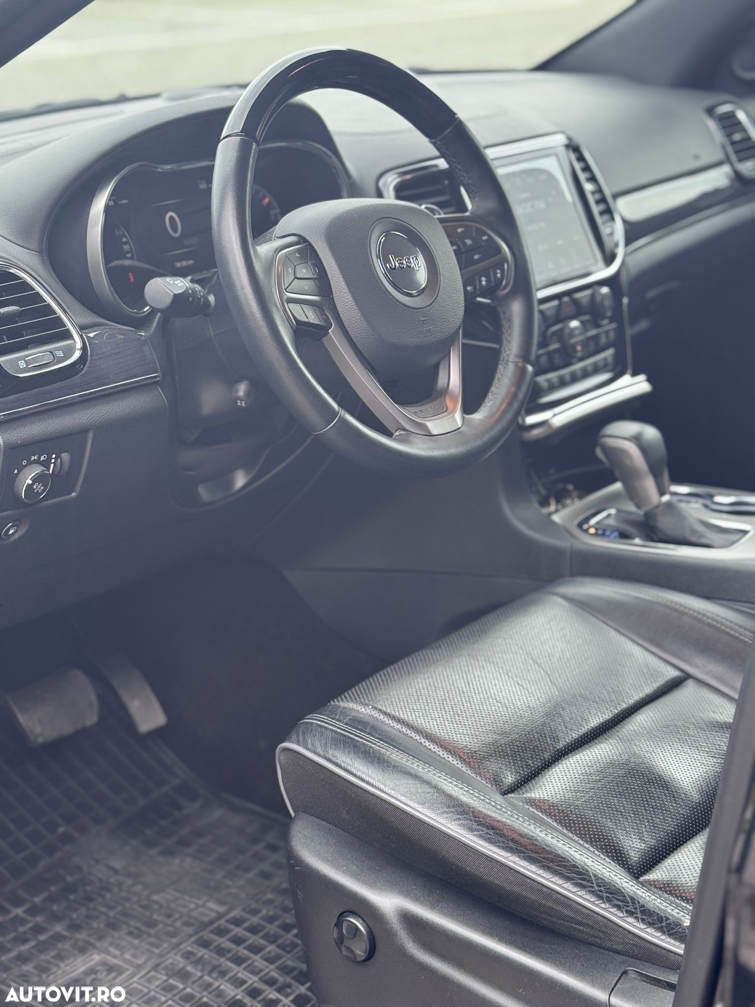 Jeep Grand Cherokee 3.0 TD AT Overland - 3