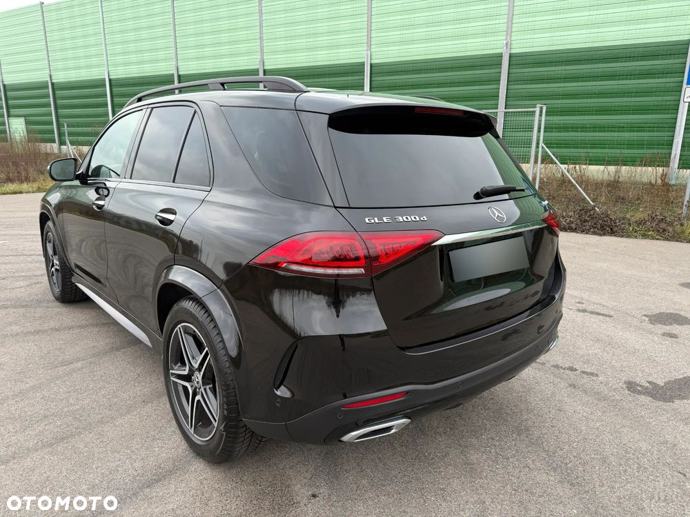 Mercedes-Benz GLE 300 d 4-Matic - 2