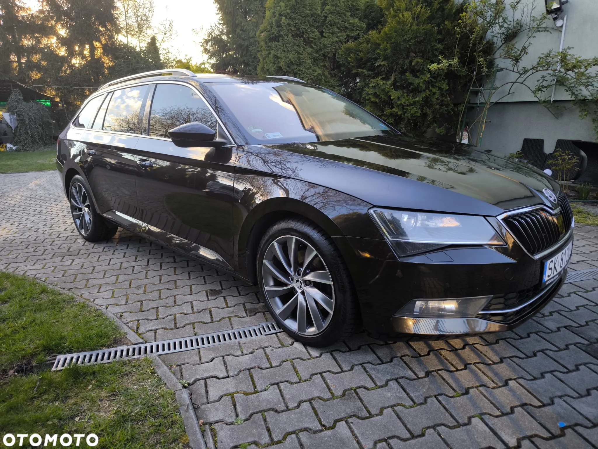 Skoda Superb 2.0 TDI 4x4 L&K DSG - 3