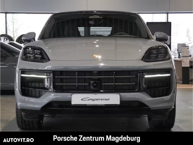 Porsche Cayenne Coupe GTS - 2