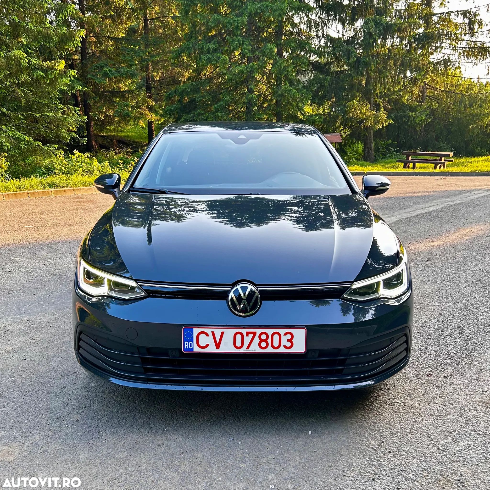 Volkswagen Golf 2.0 TDI Life - 1