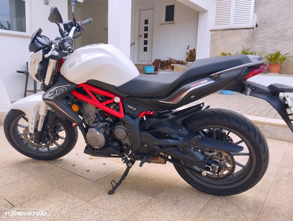 Benelli BN - 9