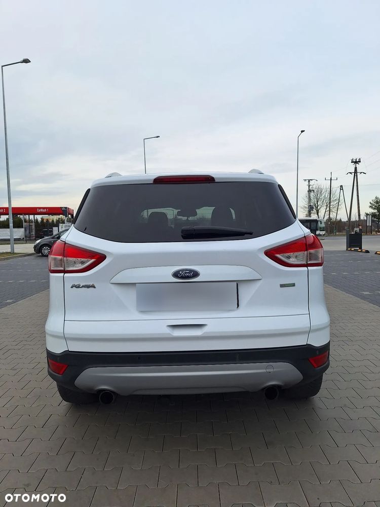 Ford Kuga 1.5 EcoBoost 4x4 Titanium - 4