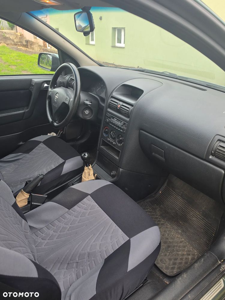 Opel Astra 1.6 16V 100 - 5